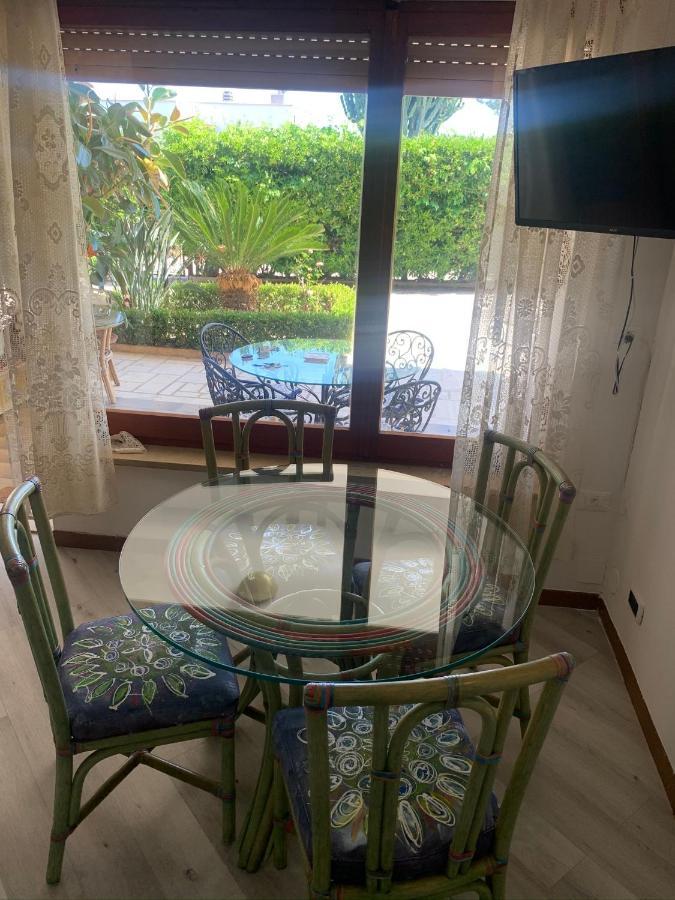 Un Ospite A Fontania Bed & Breakfast Gaeta Ngoại thất bức ảnh