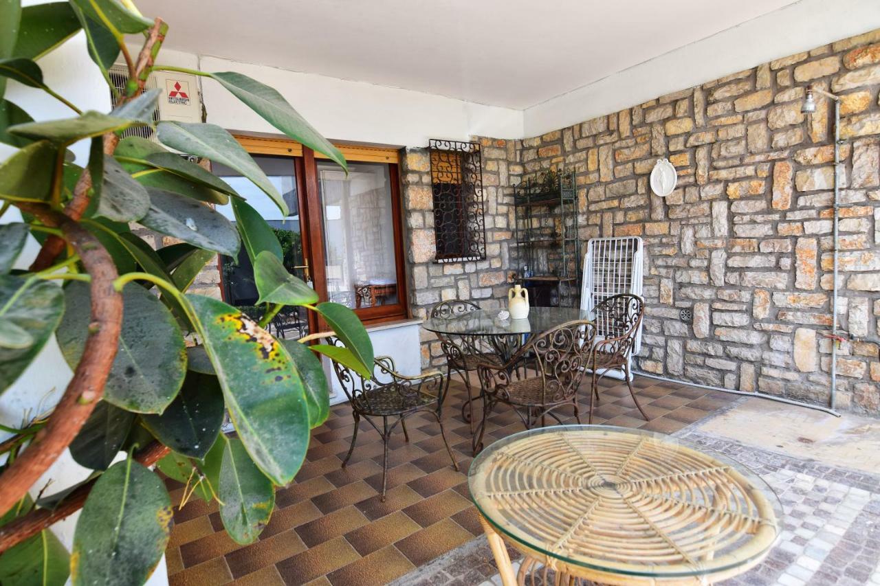 Un Ospite A Fontania Bed & Breakfast Gaeta Ngoại thất bức ảnh